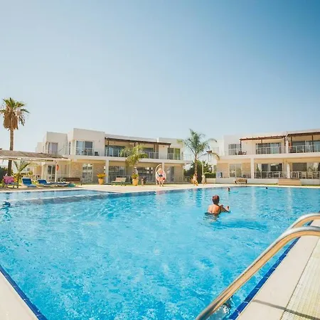 Двухкомнатные Апартаменты В Жилом Комплексе Caesar Beach D1 Flat15 *